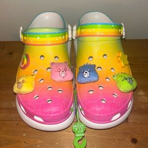 Care Bears Crocs Rainbow Clog crush size m 12w  light up multicolor NWT
